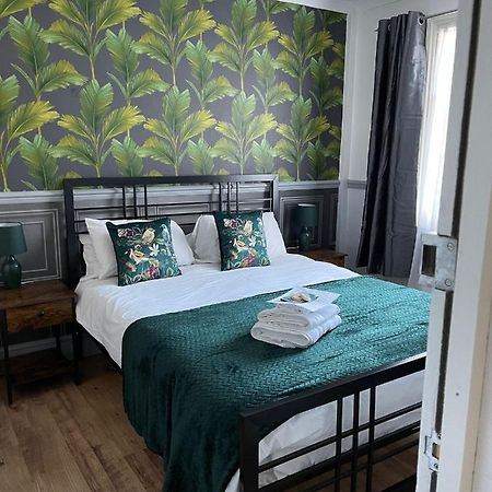 Lilyrose Hotel Whitby Buitenkant foto