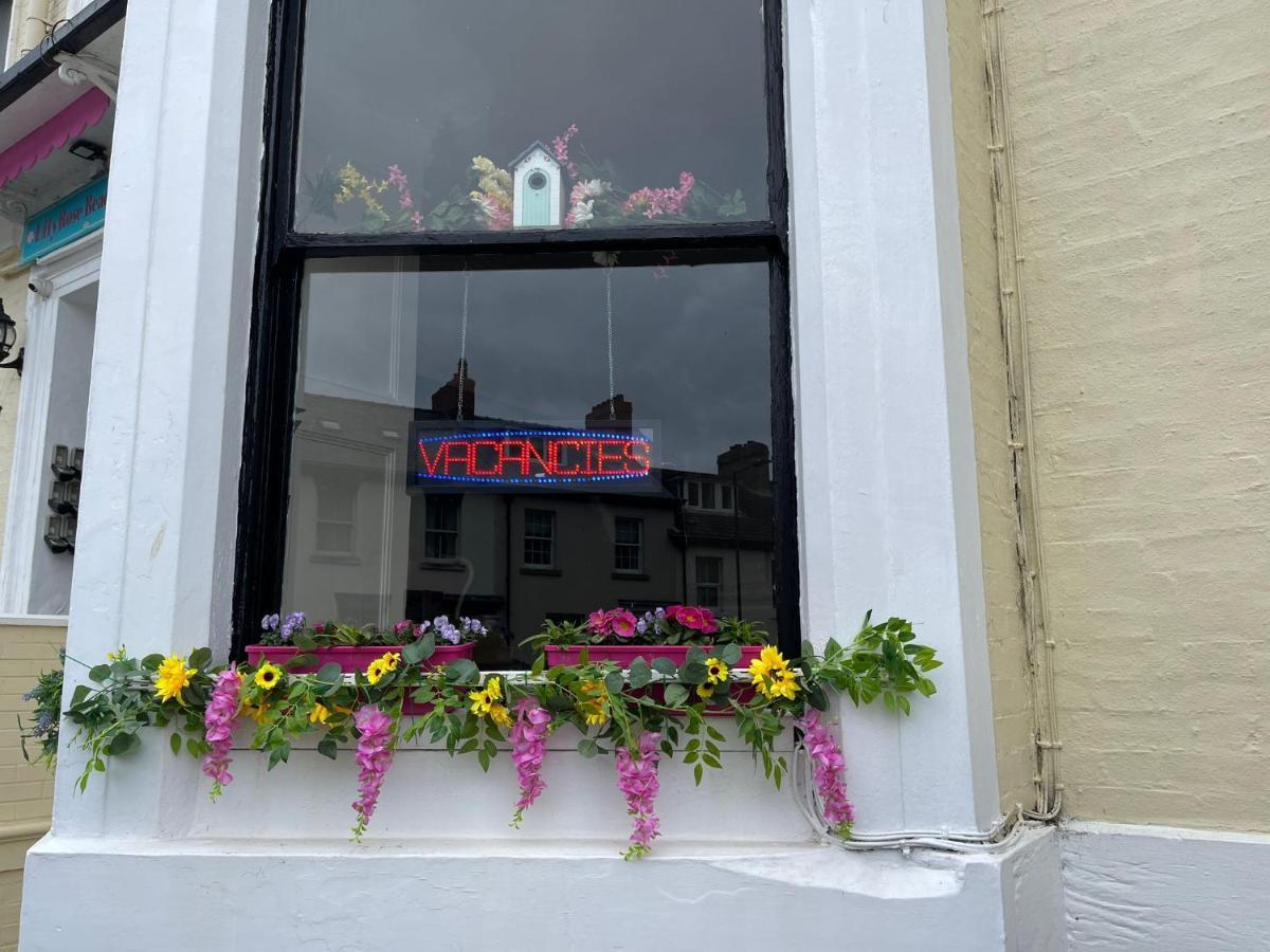 Lilyrose Hotel Whitby Buitenkant foto