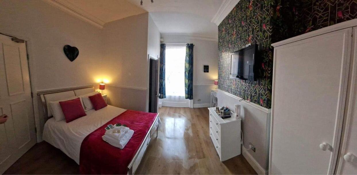Lilyrose Hotel Whitby Buitenkant foto